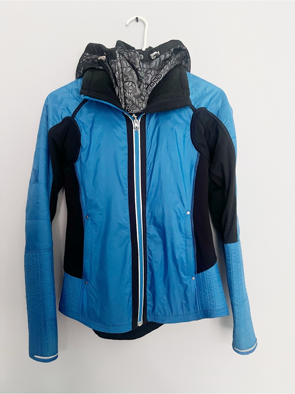 Lululemon Run Bundle Up Jacket Beaming Blue